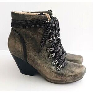 OTBT Ritchie Bootie Distressed Olive Gray Leather Lace Up Block Heel Sherpa 8.5